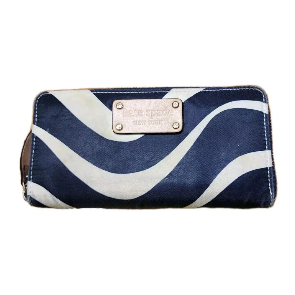 KATE SPADE BLACK WITH WHITE WAVES ZIP AROUND WALLET